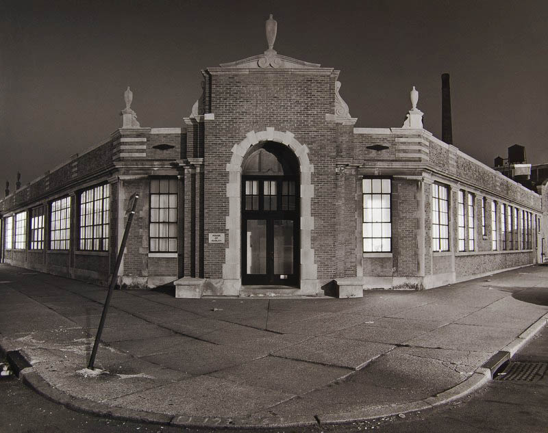 Tom Baril - Long Island City (night) Tom Baril - Long Island City (night)