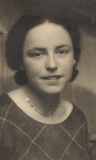 Andre Kertesz - Portrait of Eva Révai, Kertész's Lover