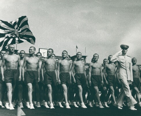 Boronkay Kalman - Men Marching in Shorts Boronkay Kalman - Men Marching in Shorts