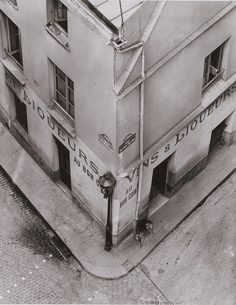 André Kertész - Au Bon Coin, Latin Quarter, Paris