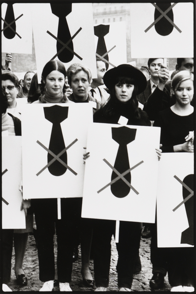 Leon Herschtritt - Protesters against Nuclear Weapons and War in Vietnam