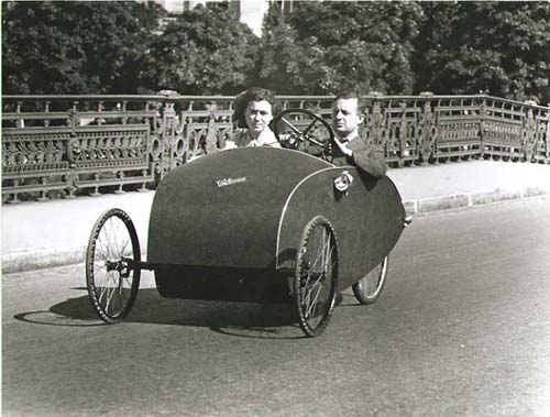 Pierre Jahan - Voiture a pedales (Pedal-mobile or "Velocar") Pierre Jahan - Voiture a pedales (Pedal-mobile or "Velocar")