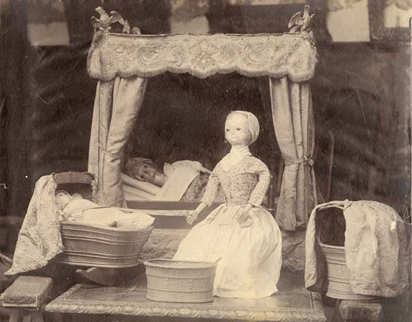 Still Lifes of Nine Images in a Toy Factory