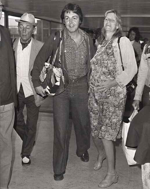Daily Mirror - Paul McCartney and his Pregnant Wife Linda at Heathrow Airport, London Daily Mirror - Paul McCartney and his Pregnant Wife Linda at Heathrow Airport, London